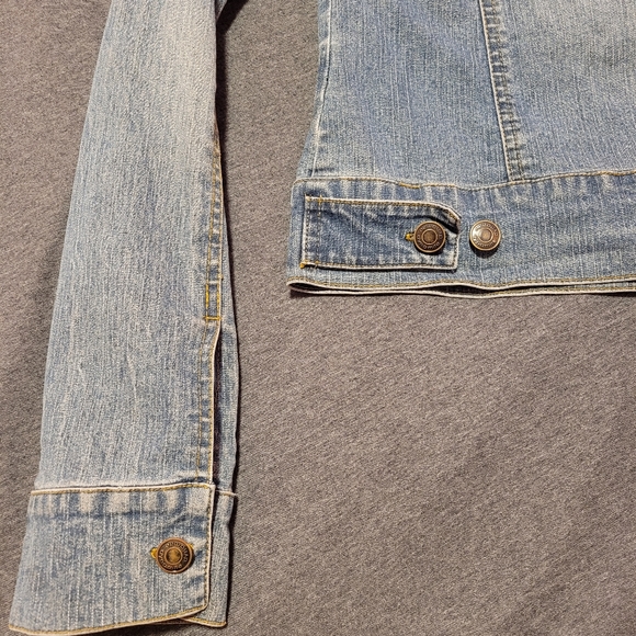 15$ with bundle- Jean jacket - Picture 3 of 5